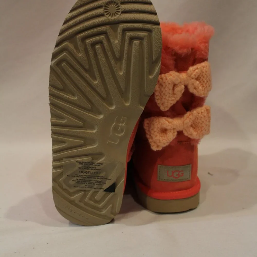 NIB UGG GIRL'S BAILEY KNIT BOW PINK CLASSIC SHORT‎ SUEDE SHEARLING LINED BOOTS